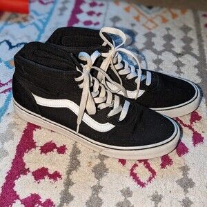 Vans Women's Black High-Top Sneakers